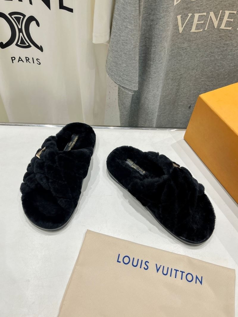 Louis Vuitton Slippers